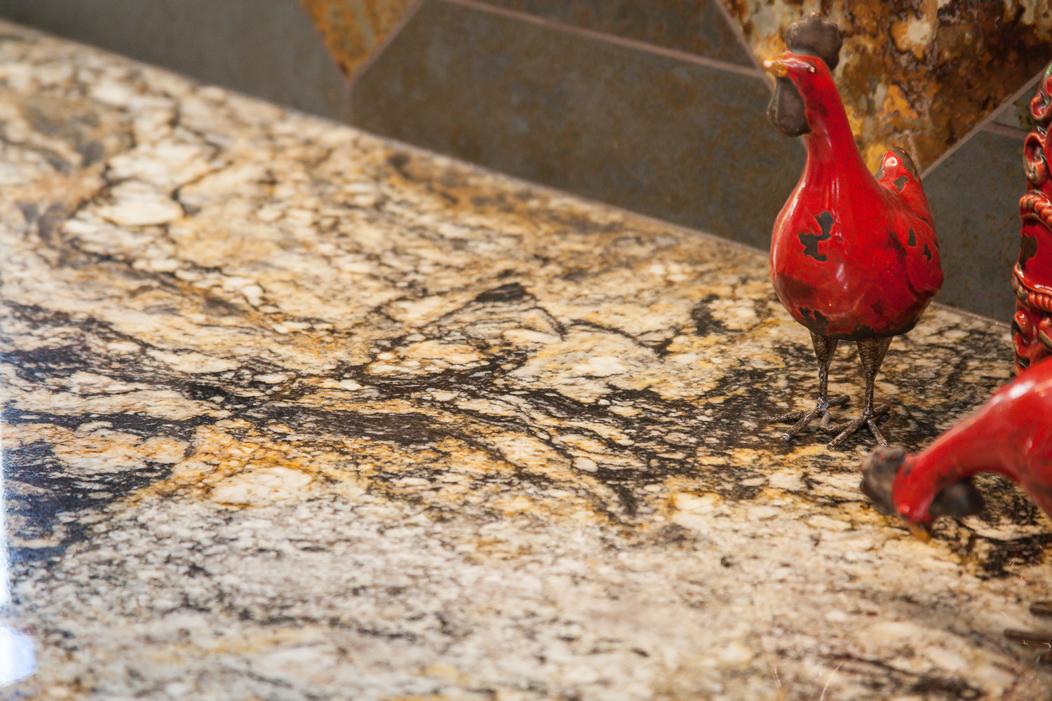 Granite 3CM Supreme Gold, with Ogee Flat edge