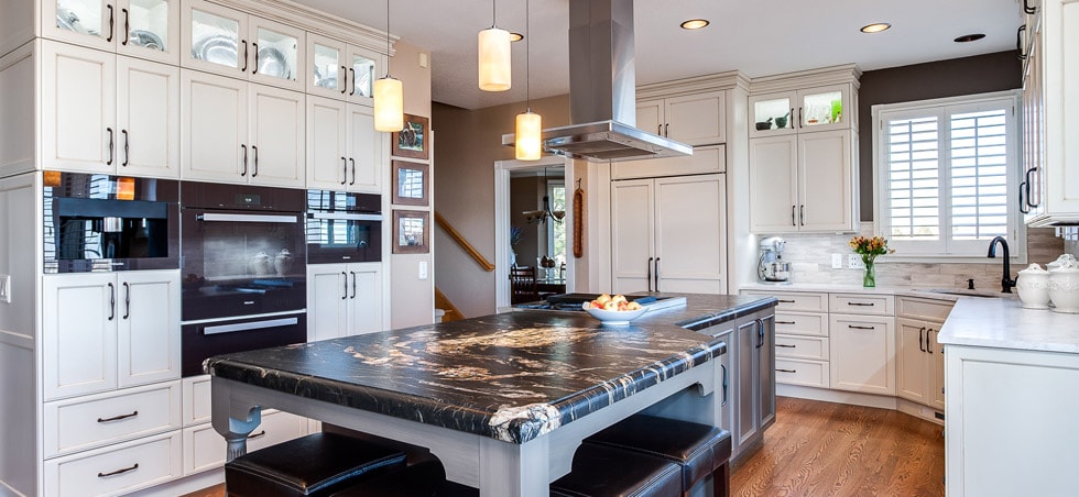 Traditional painted cabinet kitchen with large center island